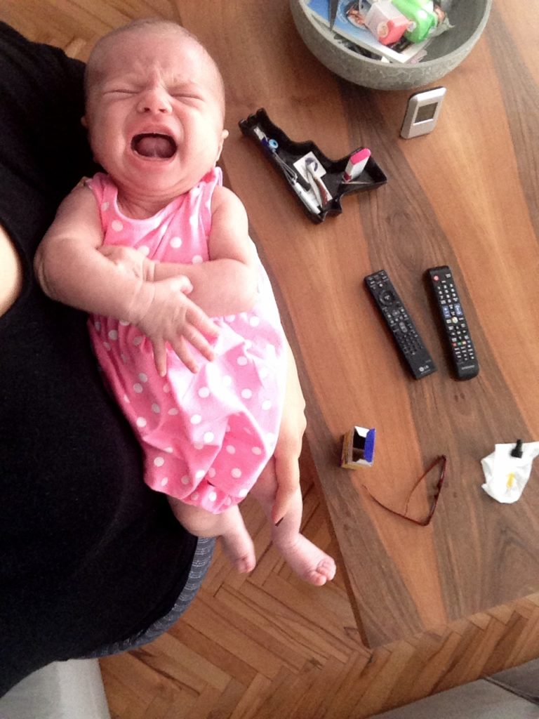 ANNENİN SINAVI KOLİK BEBEK Yonca Kunaçav